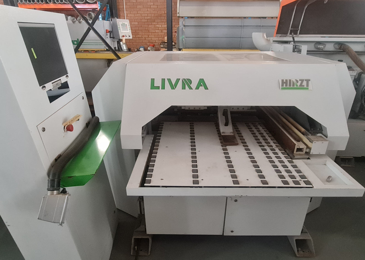 A woodworking CNC machine – HIRTZ LIVRA 3 delivers compact, precise machining with a 4.2 kW motor and 1100 kg frame, making it ideal for smaller workshops seeking reliable, space-efficient CNC performance.