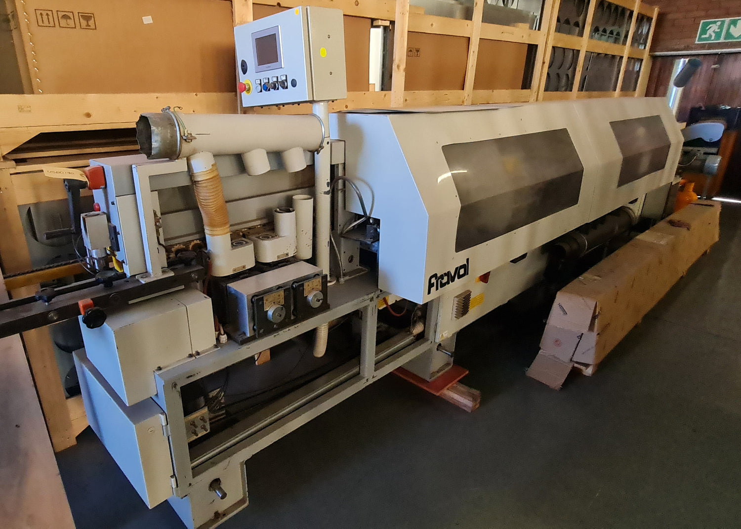 A woodworking edgebander – FRAVOL RAPID RX 10 delivers heavy-duty edge processing with a powerful 16 kW motor and 2250 kg build, ideal for high-volume workshops requiring precision, stability, and consistent professional-grade results.