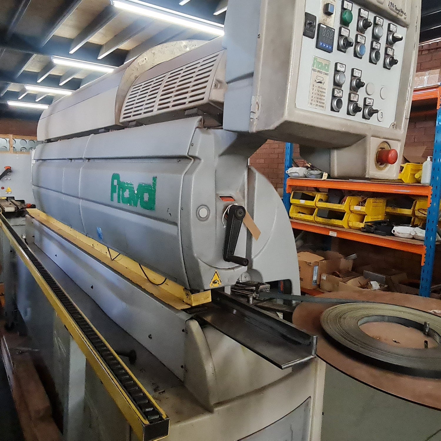 A woodworking edgebander – FRAVOL RAPID RX 3 delivers high-powered, precision edge processing with an 8.8 kW motor and stable 1100 kg build, making it ideal for workshops demanding consistent, professional-grade finishes.